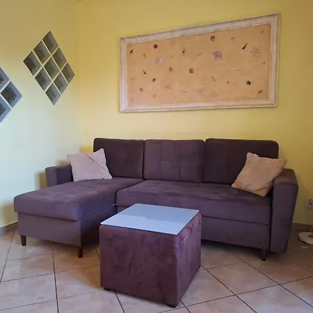 Апартаменти Z Ogrodkiem *