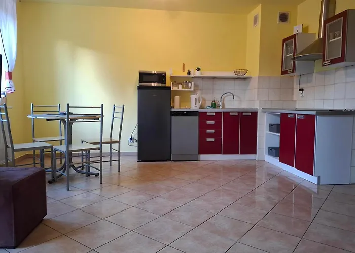 Z Ogrodkiem * Колобжег